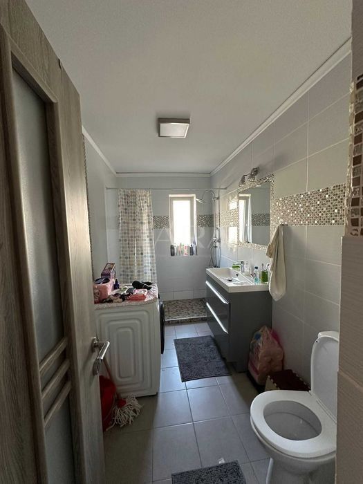 Vanzare apartament central, Floresti. - Poză 7