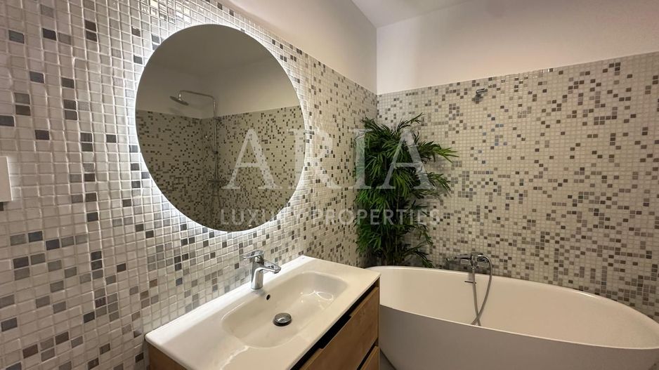 Penthouse superb -  vedere către pădure - Poză 12