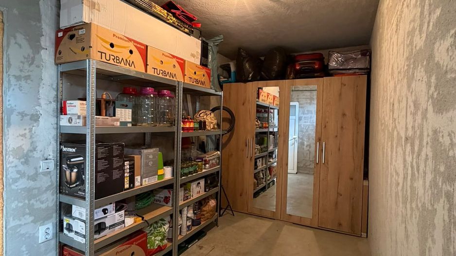 Apartament 3 camere, curte, boxa, parcare, Sub Cetate - Poză 35