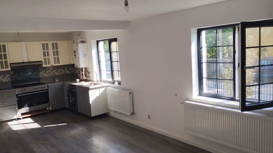 Casa individuala unde confortul întâlnește liniștea! - Poză 6