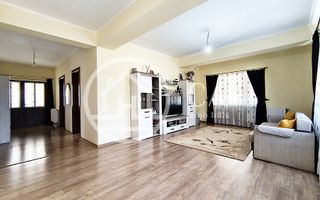 Casă de vânzare cu 4 camere în Cihei, Bihor - Poză 2