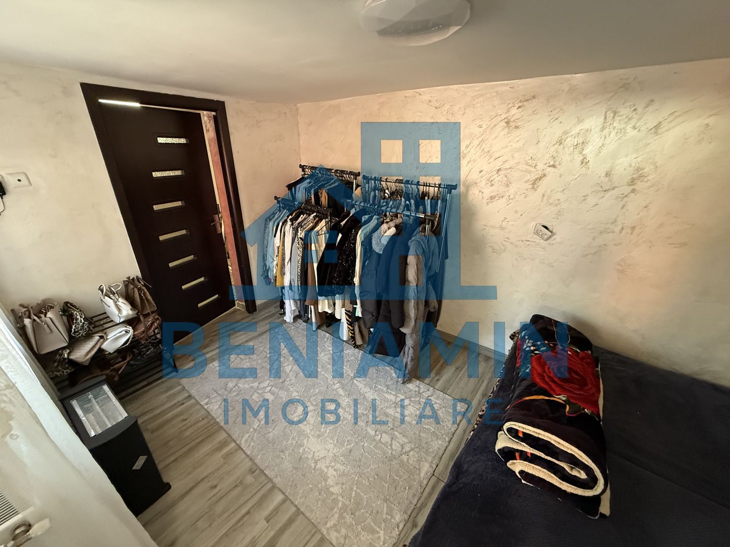 Casa-Craiovita Noua-Toporasi-Locuibila-Toate utilitatile-Libera - Poză 3