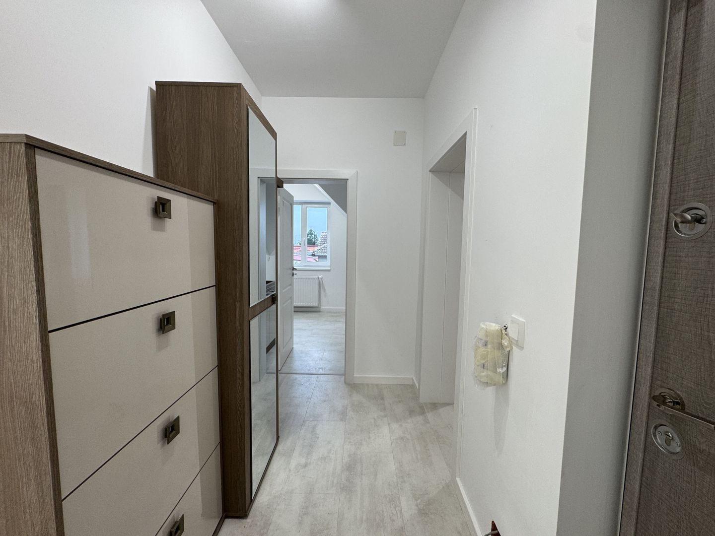 Apartament nr.5 cu 2 camere complet mobilat si utilat - Poză 13