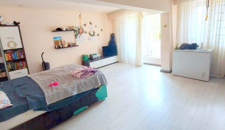 De vanzare apartament cu 4 camere, strada Anghel Saligny, 85.000 euro