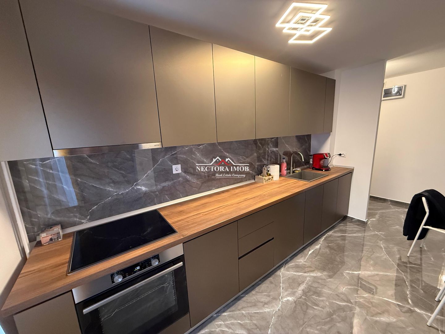 NECTORA IMOB-Apartament 4 camere,114 mp constr.,Et.3,Parcare,Onestilor - Poză 1