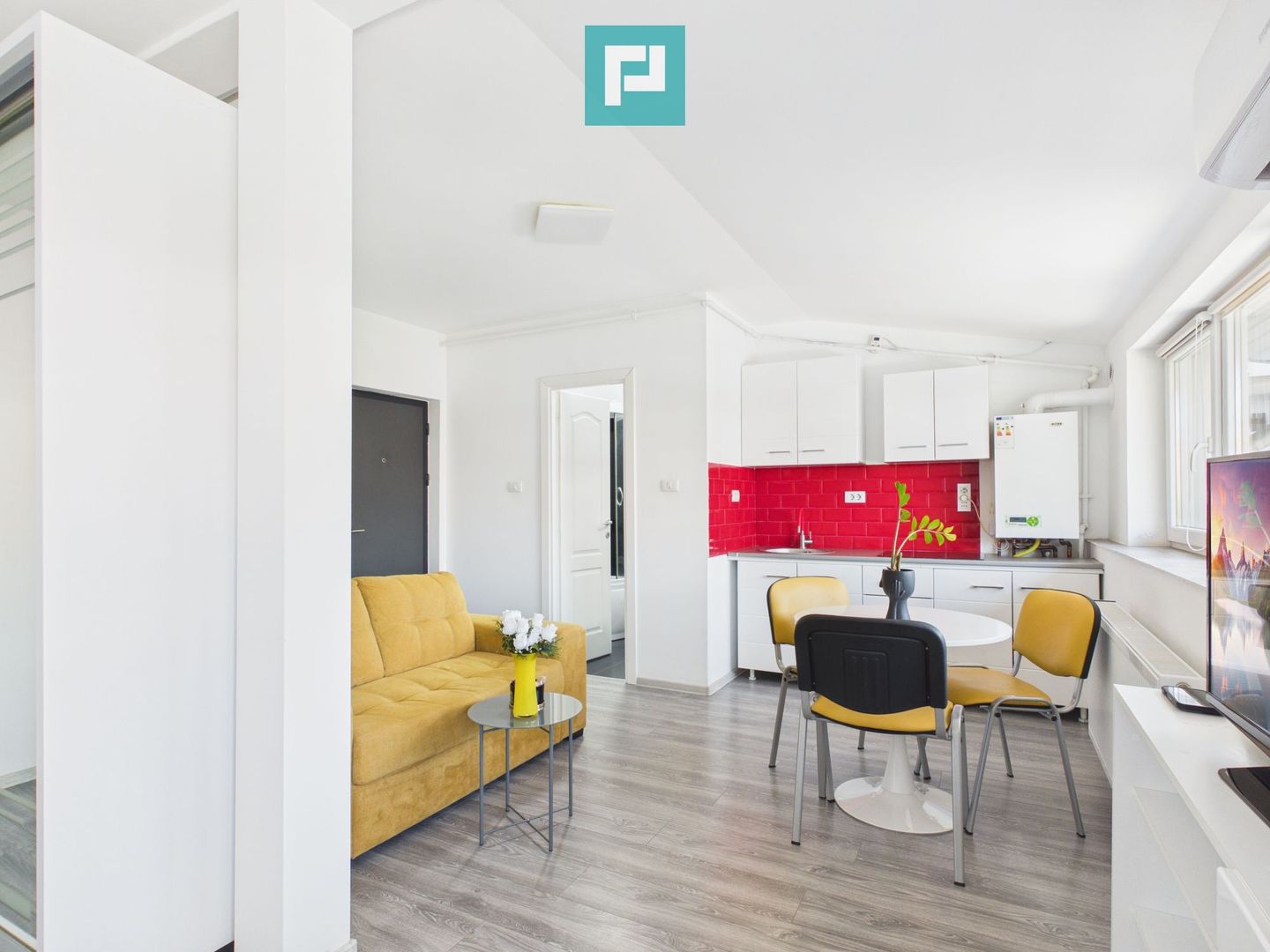 Studio modern în Alfa - Poză 2