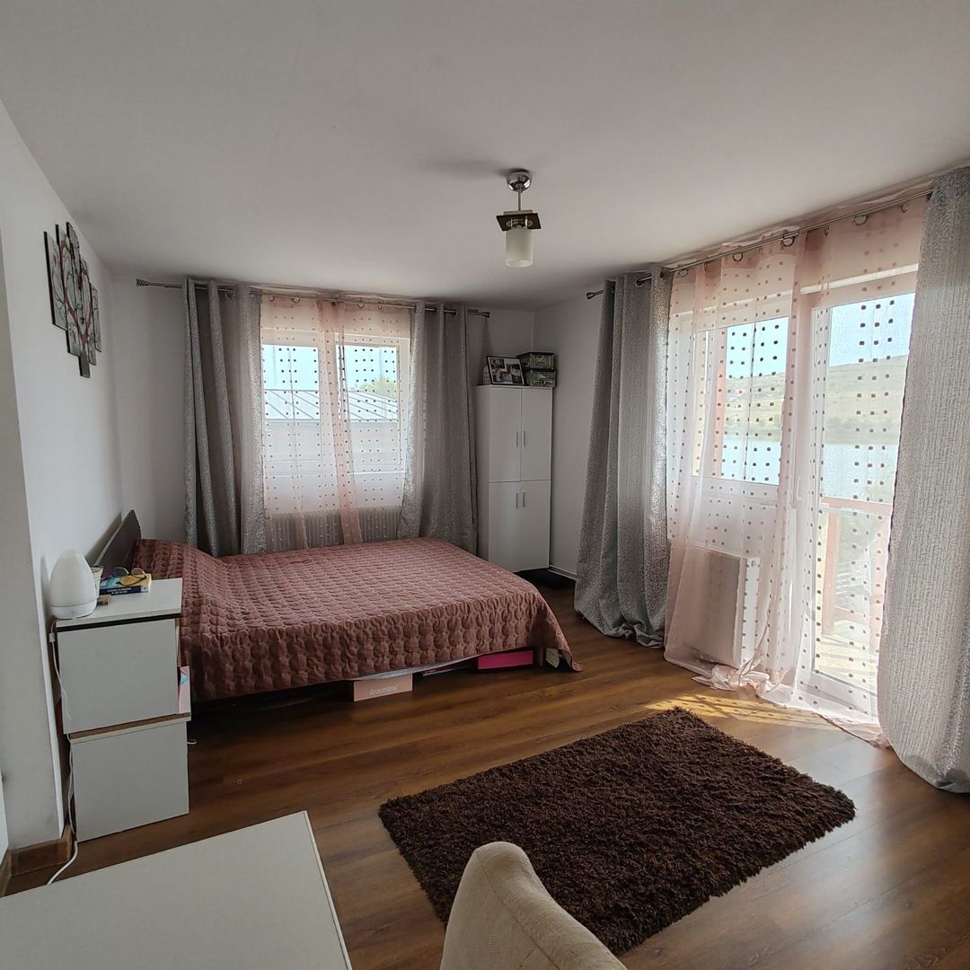 De vanzare! Casa in Campenesti, langa lac - Poză 12