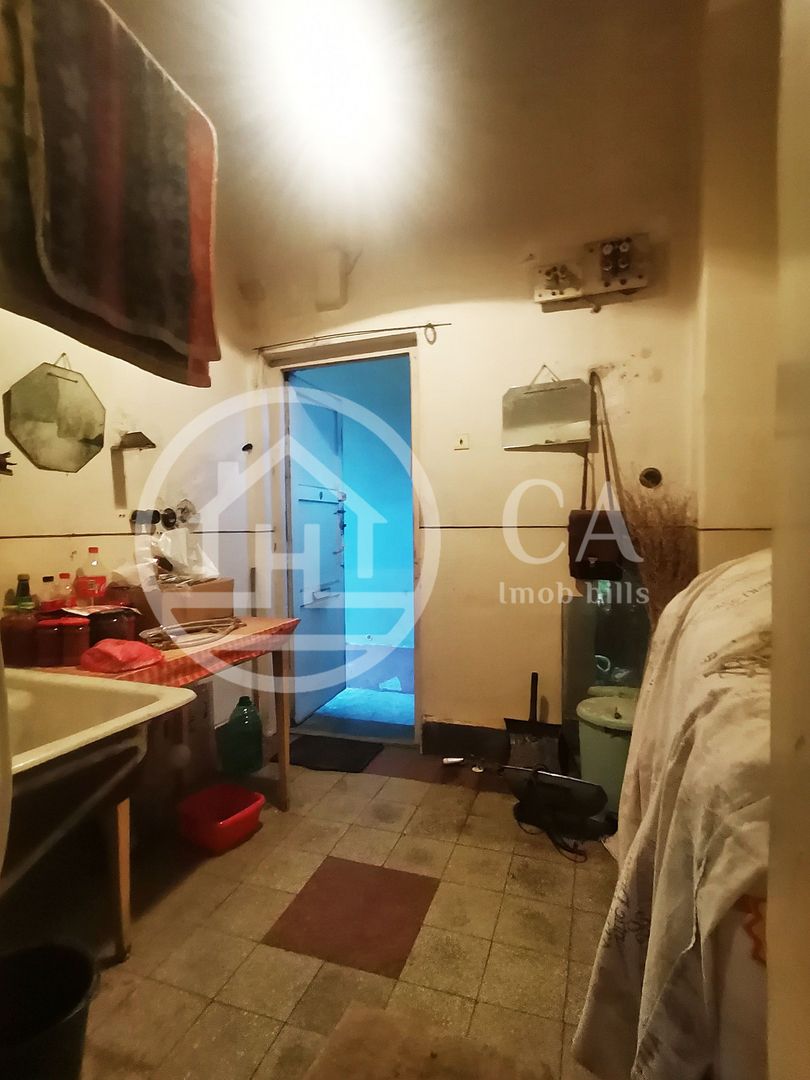 Apartament de vânzare cu 2 camere în zona Ultracentrală, Oradea - Poză 6