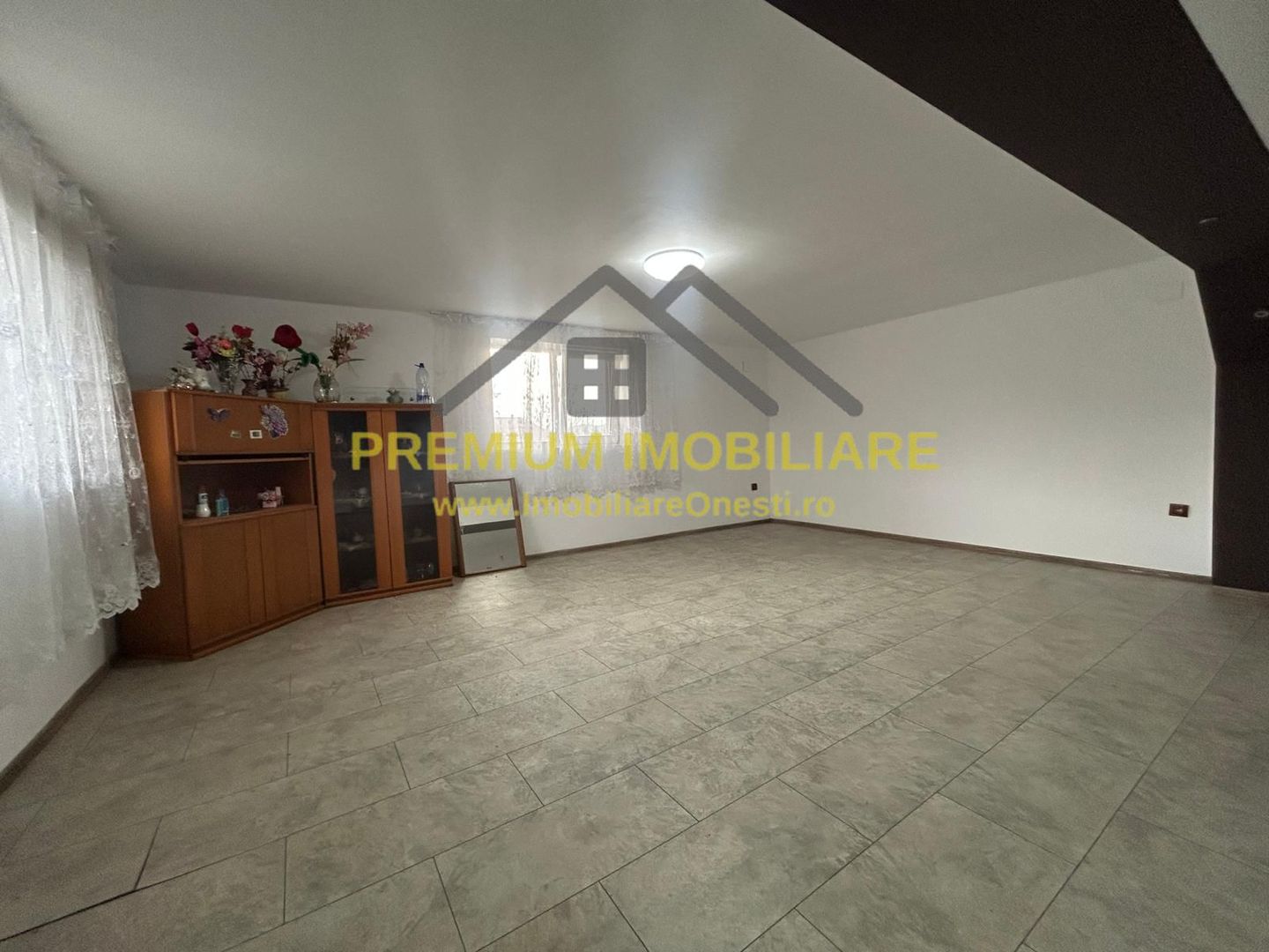 Casă de vânzare la 15 minute de Onești – teren 1000 mp - Poză 1