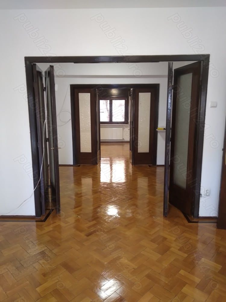 APARTAMENT IN VILA  PARCARE ZONA VICTORIEI - Poză 1