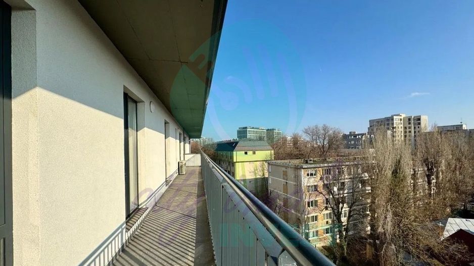 Penthouse spectaculos cu terasa de 57 mp - Poză 7