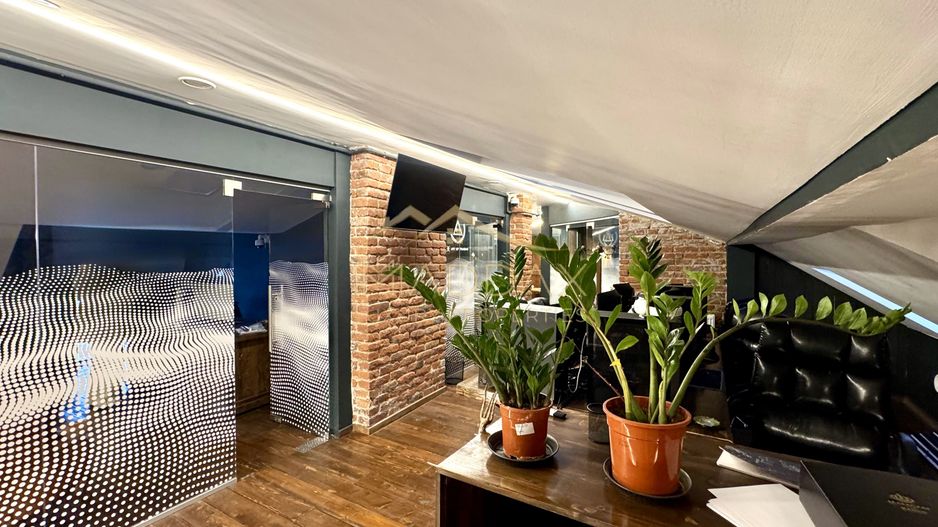 Spatiu de birouri in Vila Interbelica ***104mp utili***// Victoriei - Poză 13