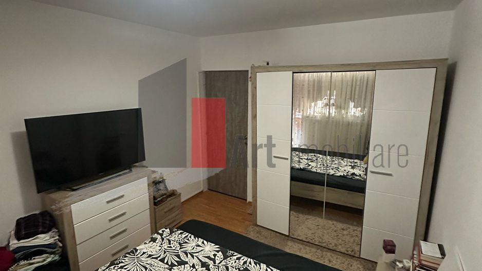 Apartament cu 3 camere în Zona 1Decembrie - Poză 7