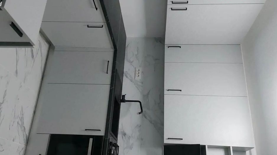 Garsonieră  complet mobilata si utilata, gradina si parcare proprie - Poză 4