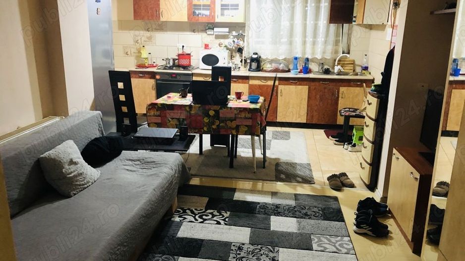 BRASADAS vinde casa cu 3 cam teren 5 ari in zona Piata Mare. - Poză 1