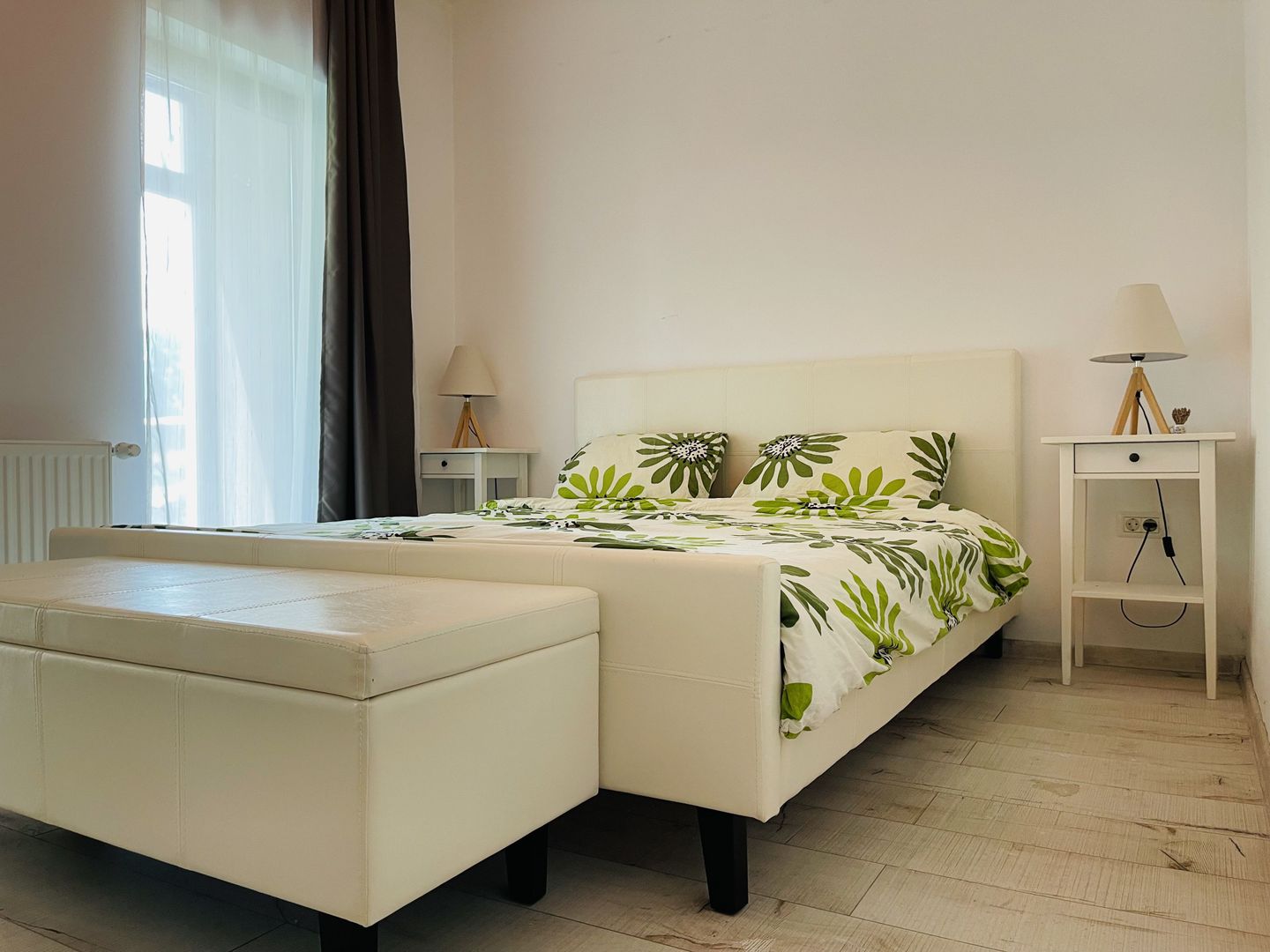 INCHIRIAT - Apartament modern cu 3 camere & 2 bai | 72 mp | Terasa inchisa - Poză 20