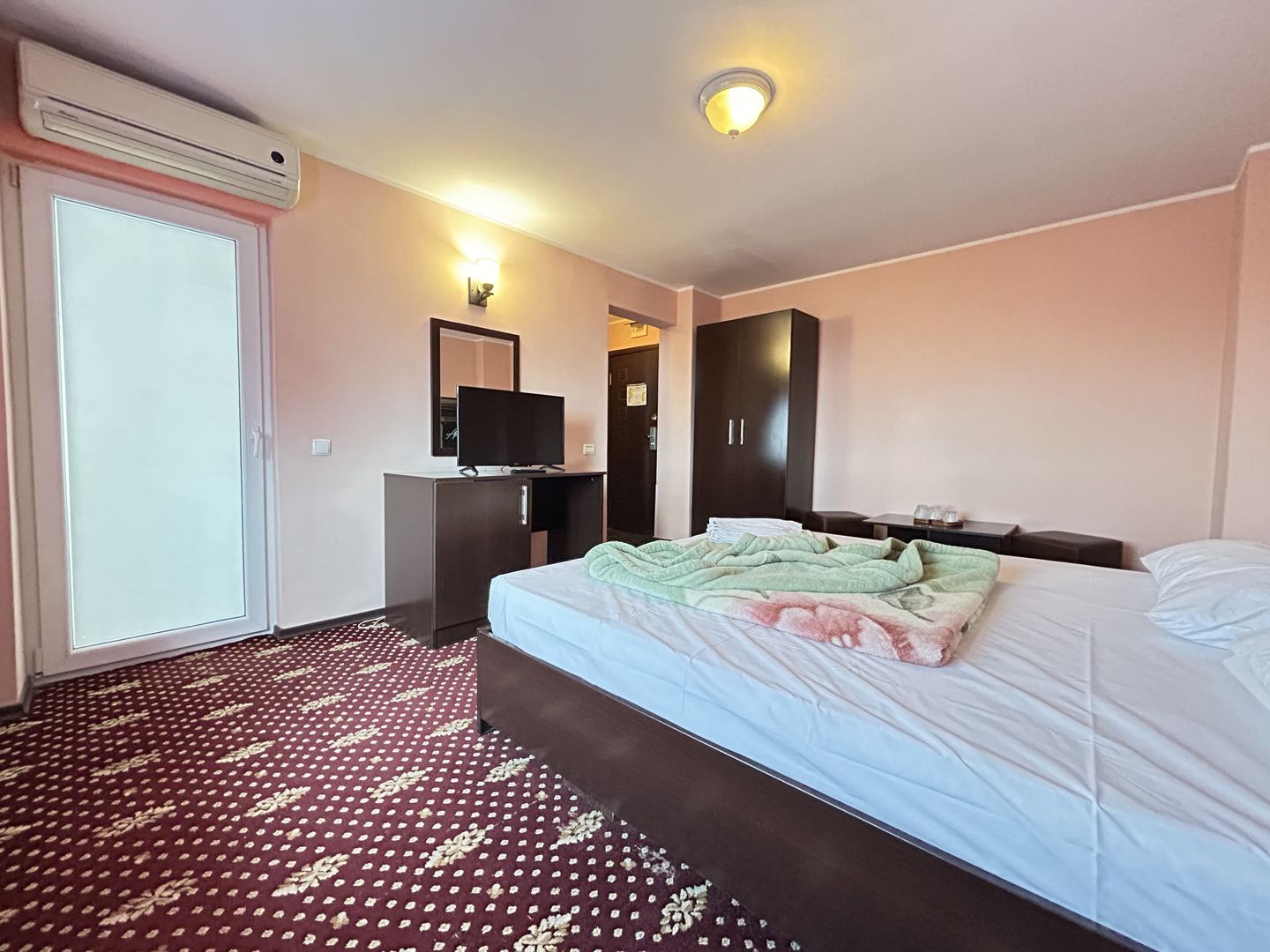 Hotel Austin D+P+3E de inchiriat - ideal birouri/clinica/scoala soferi - Poză 14