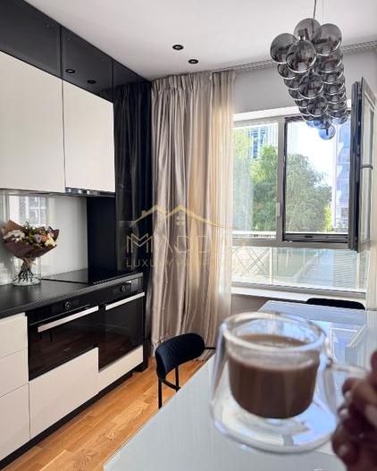 Luxuria Residence: Apartament Impecabil cu 3 Camere, Terasă de 15mp și Parcare - Poză 12