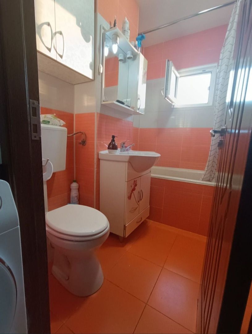 Vând apartament 3 camere MICRO 17 - Poză 5