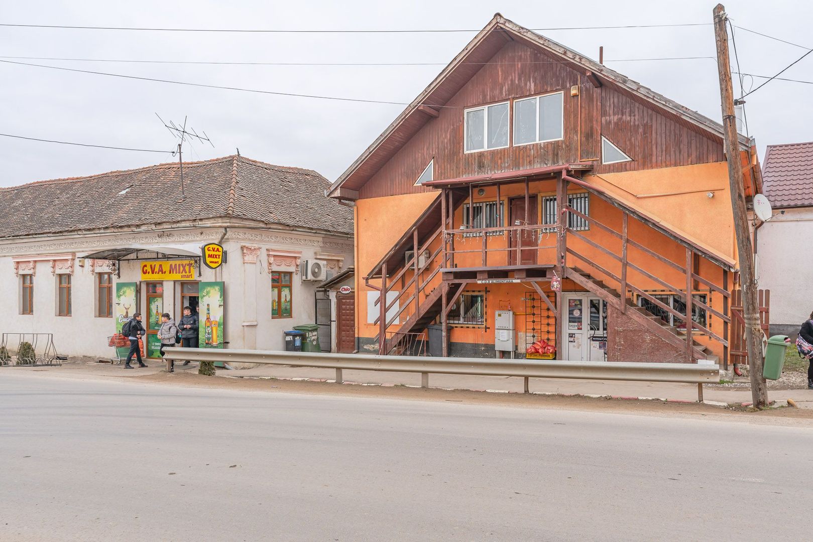 Casa transformată în spațiu comercial - Oportunitate de investitie! - Poză 2