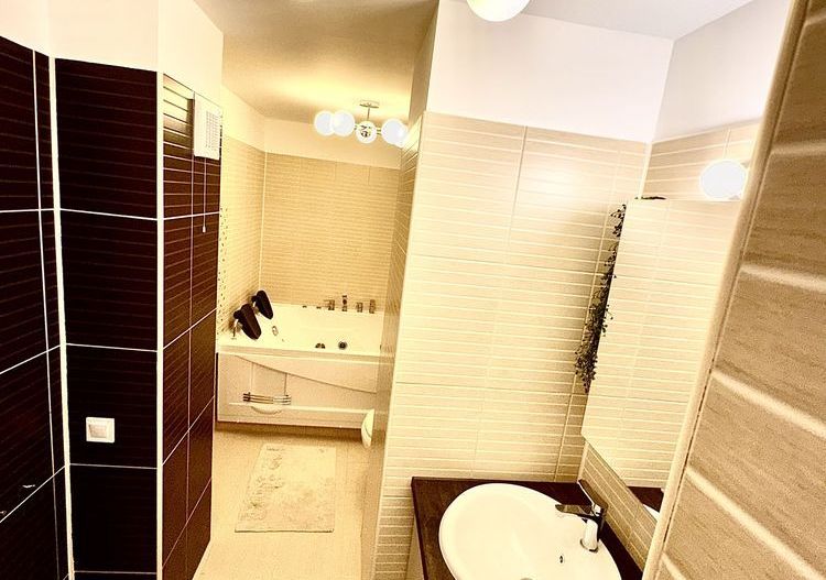 Vanzare Apartament 2 Camere Mall Vitan Superb 60 mp Mobilat & Utilat Premium - Poză 5
