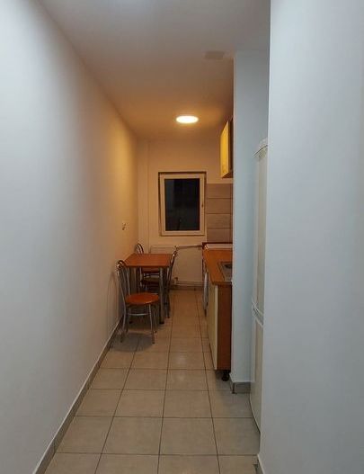 Garsoniera spatioasa Vitan, pet friendly, renovata, AC, mobilata complet - Poză 5
