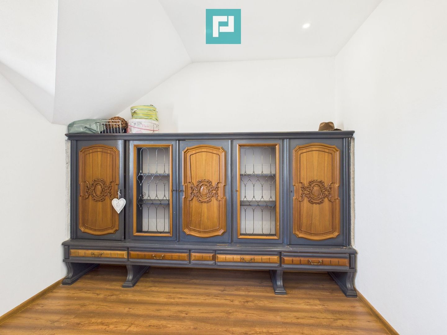 Casă modernă cu 6 camere în Vladimirescu - Poză 13