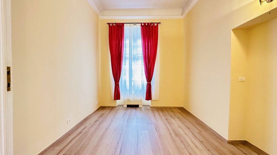 Spațiu Birouri de Închiriat cu Vedere Minunată în P-ta Unirii, Com 0% - Poză 5