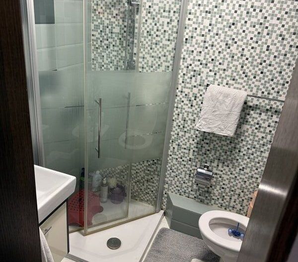 Apartament de vânzare, 2 camere Cismigiu, decomandat, mobilat, reabilitat - Poză 6