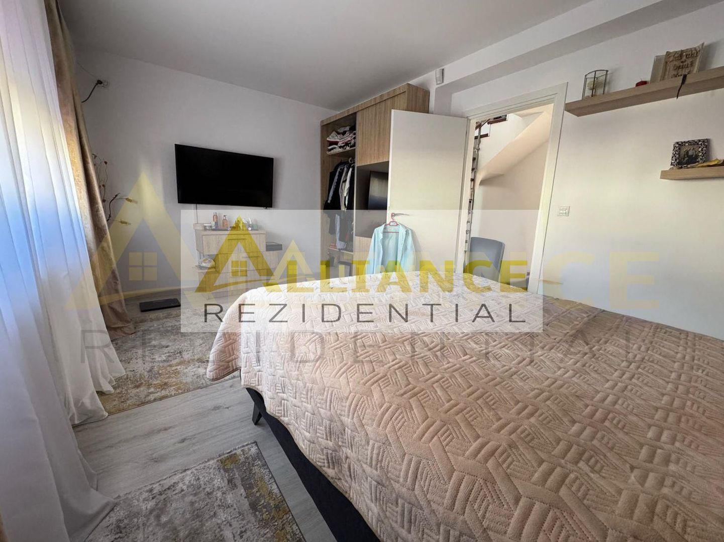 TREND RESIDENCE Vila P+1+M 4 camere 2 bai 120 mpu - Poză 7