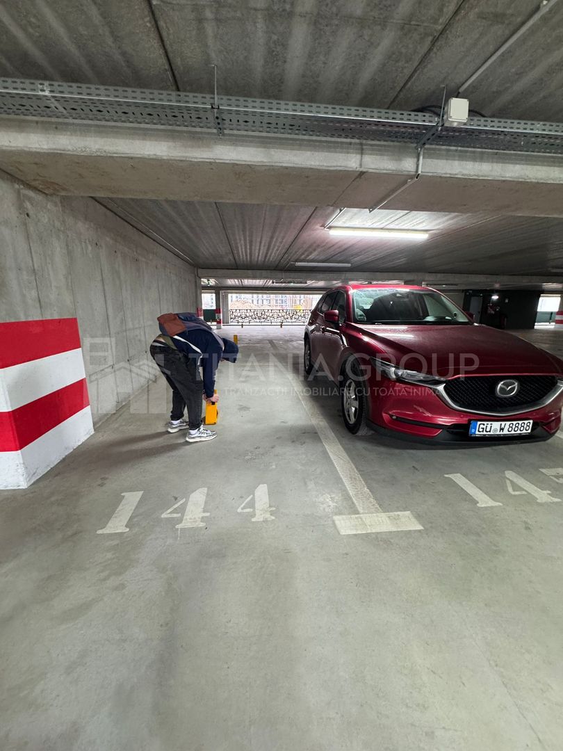 Inchiriez parcare acoperita Top City, Coresi- Covered parking for rent, Coresi - Poză 2