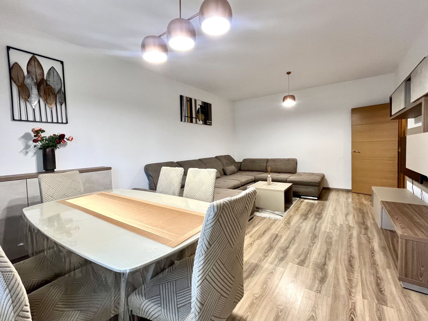 Apartament 3 camere, spațios si elegant, Braytim - Parcul Pădurice - Poză 4