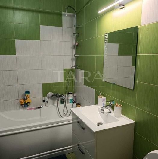 Apartament cu pod mansardabil, zona Panemar, Floresti. - Poză 5