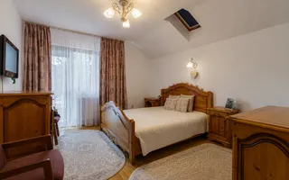 Vilă individuală cu 5 camere, piscină și curte generoasă | Mogoșoaia - Poză 19