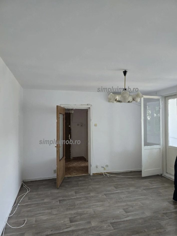Proprietar, vand ap. 3 camere semidecomandat, Gorjului, et. 3 9 - Poză 8