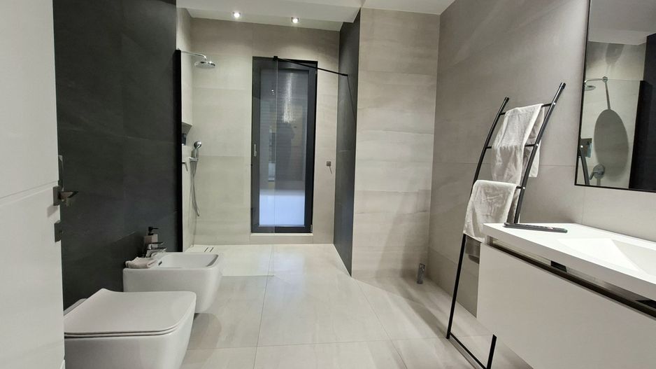 Locuinta individuala exclusivista cu piscina - Dumbravita - Poză 21