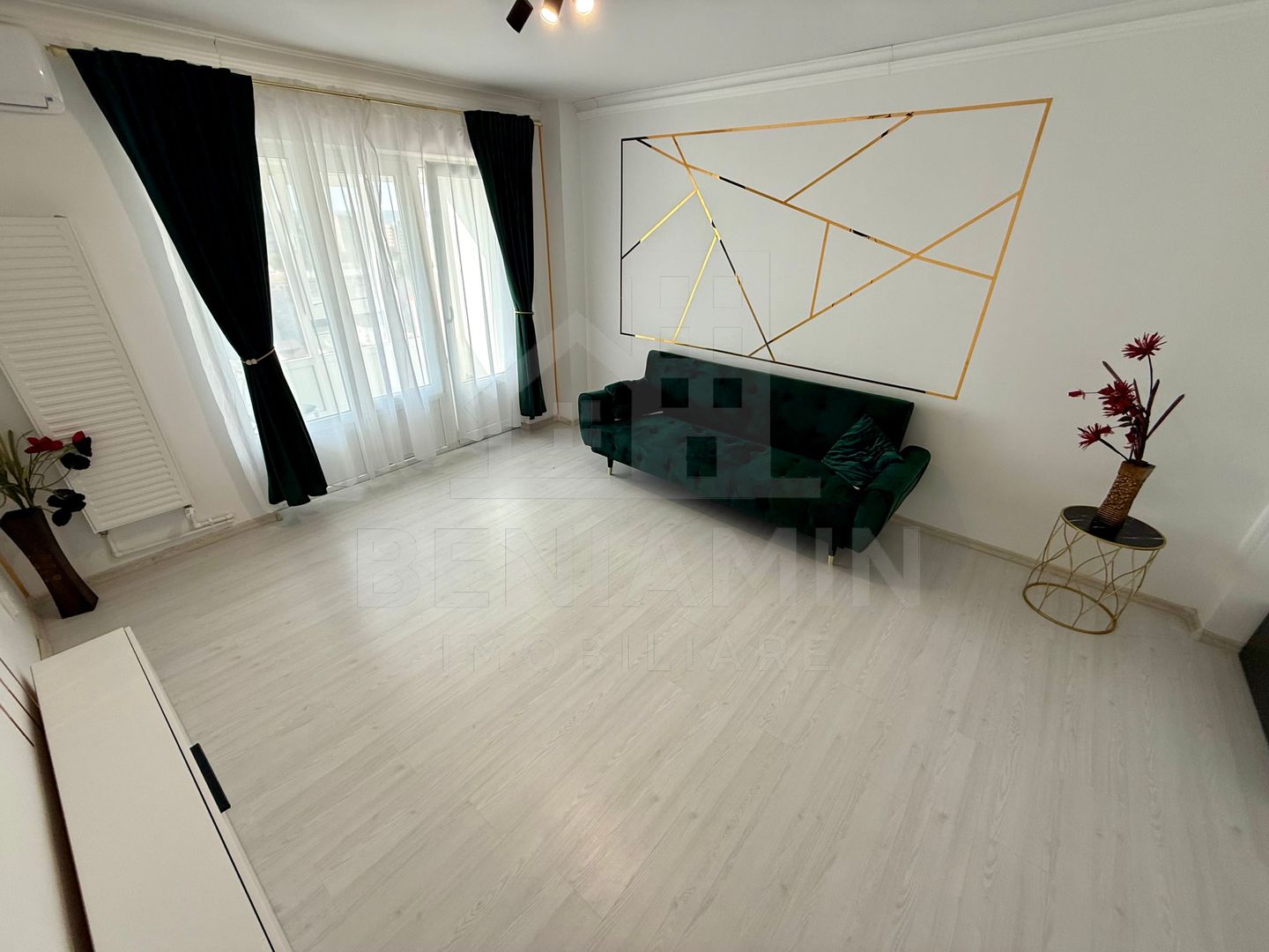 2 decomandate - centrala proprie - AC - mobilat - utilat - Rovine - Poză 1