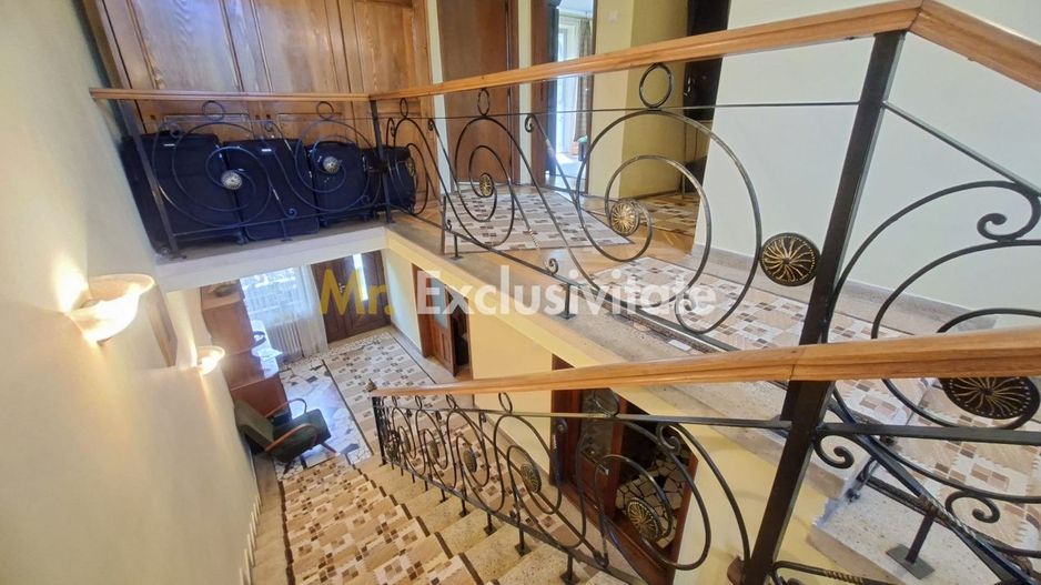 Casa Centrala de vanzare - Strada Rahovei Pitesti - Poză 5