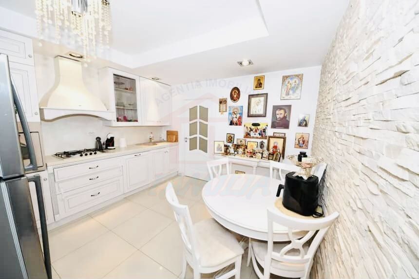 Casă tip duplex in Galati, Brateș Lake mobilată și utilată lux - Poză 14