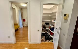 Apartament luminos cu 3 camere, complet mobilat, vedere panoramică spre Tâmpa - Poză 11