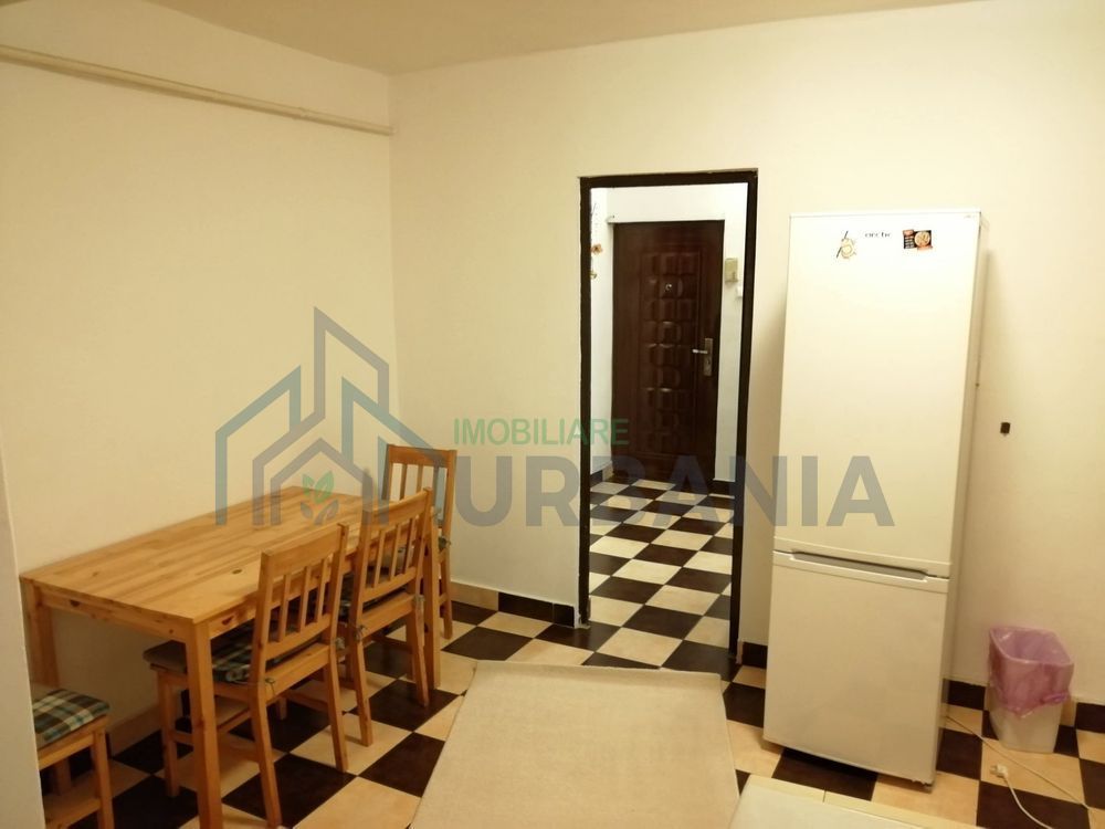 De vanzare apartament decomandat cu 1 camera - Poză 4