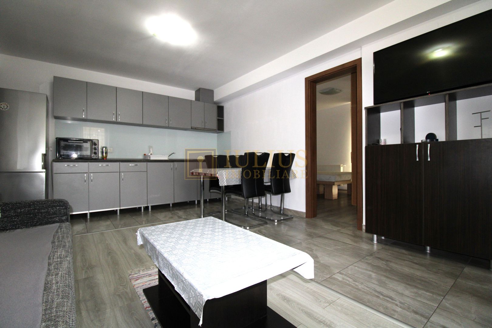 Apartament la casa, 3 camere, zona Dechatlon - Poză 2