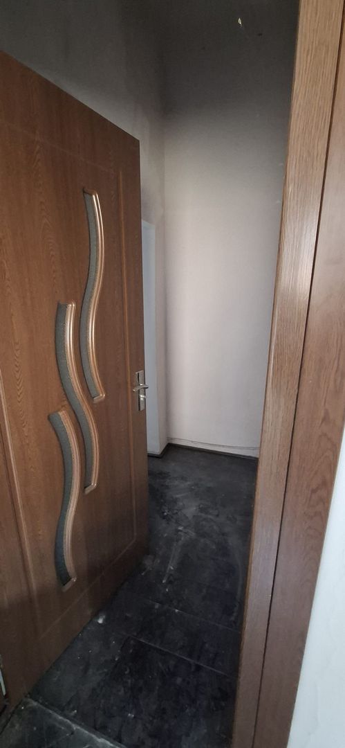 Se vinde etajul 1 si mansarda | Vile interbelica | 13 Septembrie - Poză 26