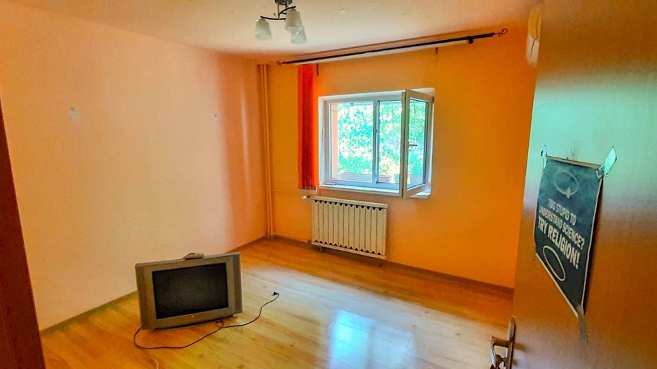 APARTAMENT LUMINOS ZONA 13 SEPTEMBRIE - Poză 3
