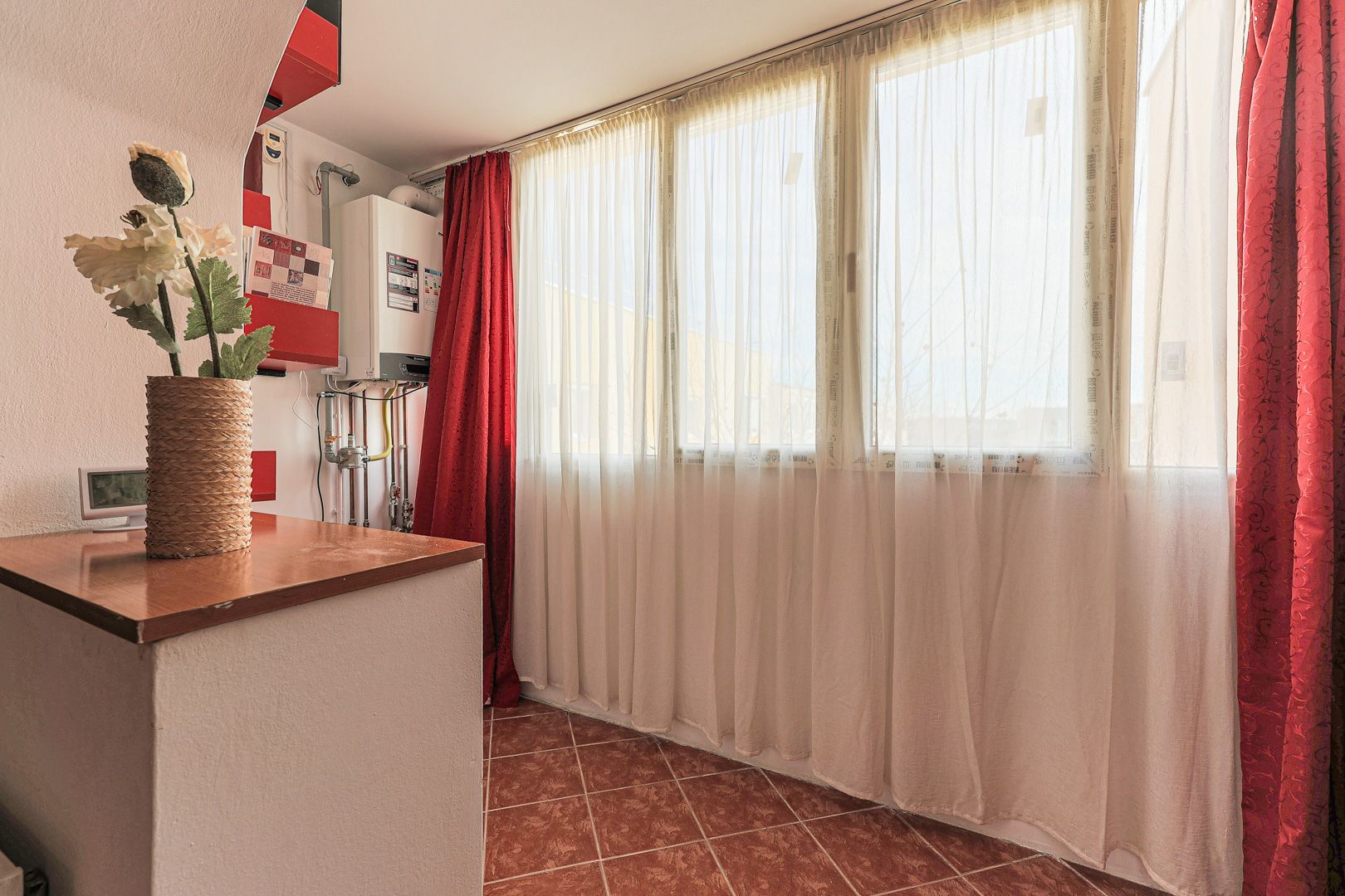 Rezervat! Apartament 2 camere, decomandat, 64 mp, etaj 4/4 - Poză 8