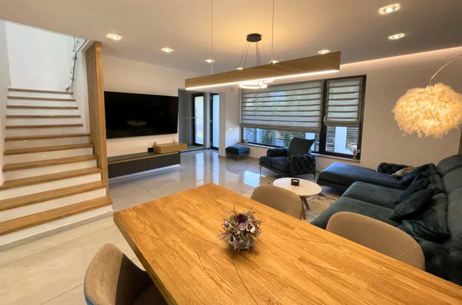 Vilă modernă de închiriat în zona Iancu Nicolae - Poză 2