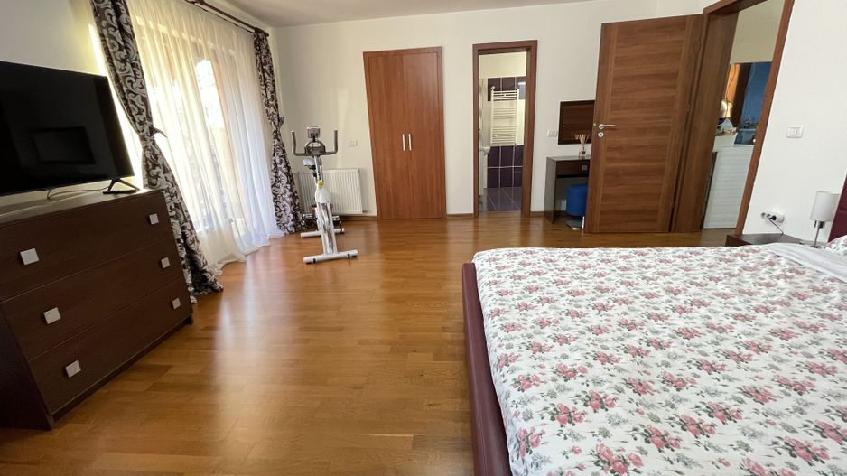 Casa moderna, frumos amenajata in zona Bogdanestilor - Poză 17