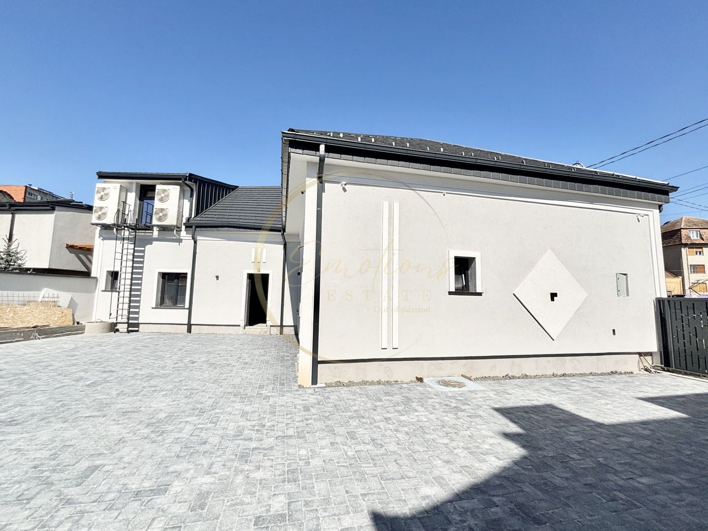 Spațiu Comercial de 200 mp Utili + 200 mp Curte Privată – Circumvalatiunii - Poză 2