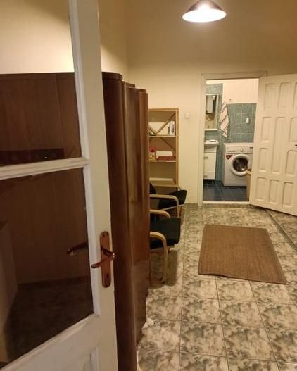 🏡 Vând apartament cochet cu 2 camere, la curte comună – zona Sinaia - Poză 8