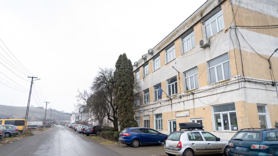 De vânzare - clădire de birouri, zona industrială, Tg. Mureș - Poză 3